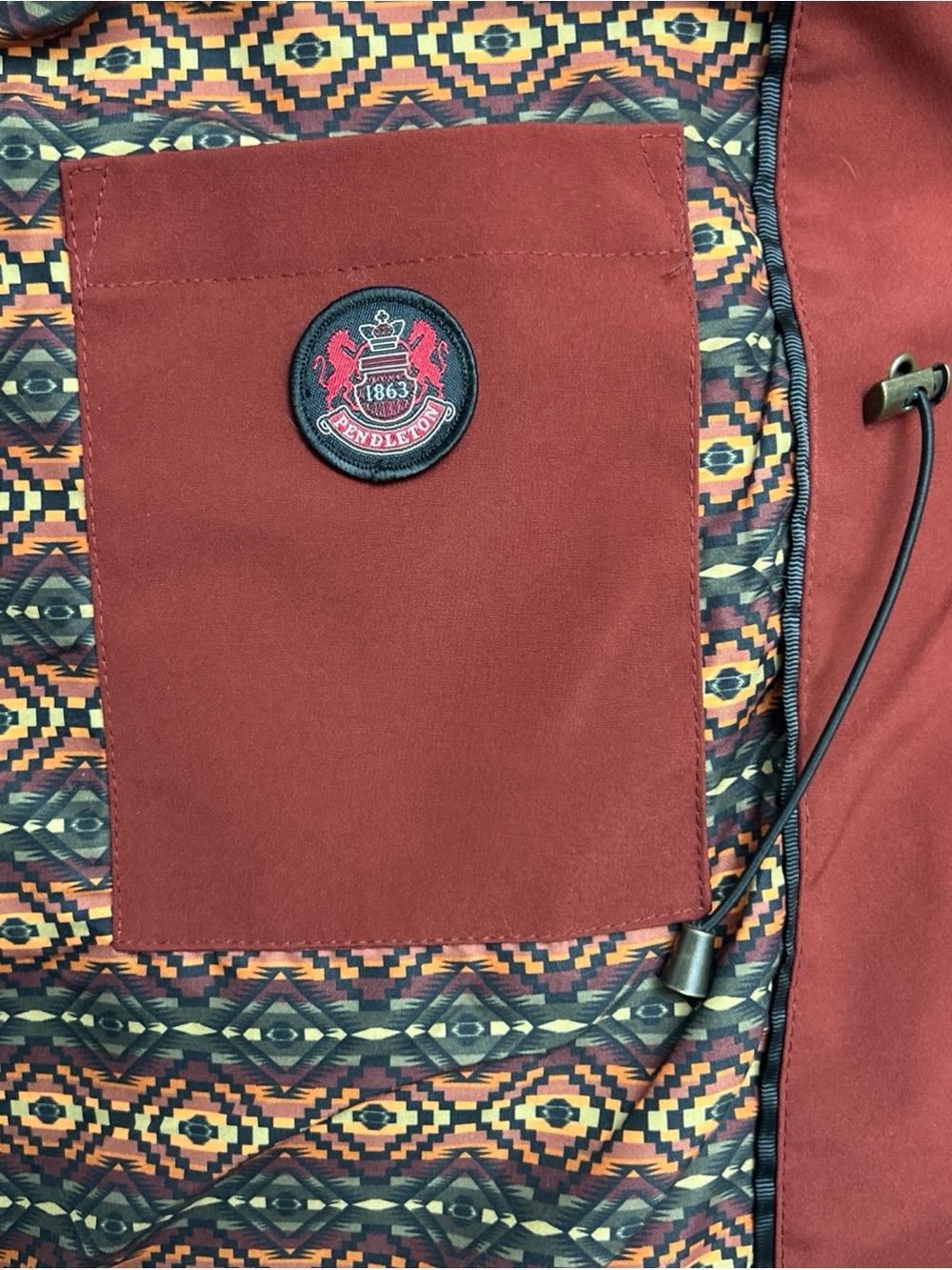 Pendleton Womens M Hooded Rain Jacket Merlot Red Geometric Aztec Lining - Picture 8 of 14